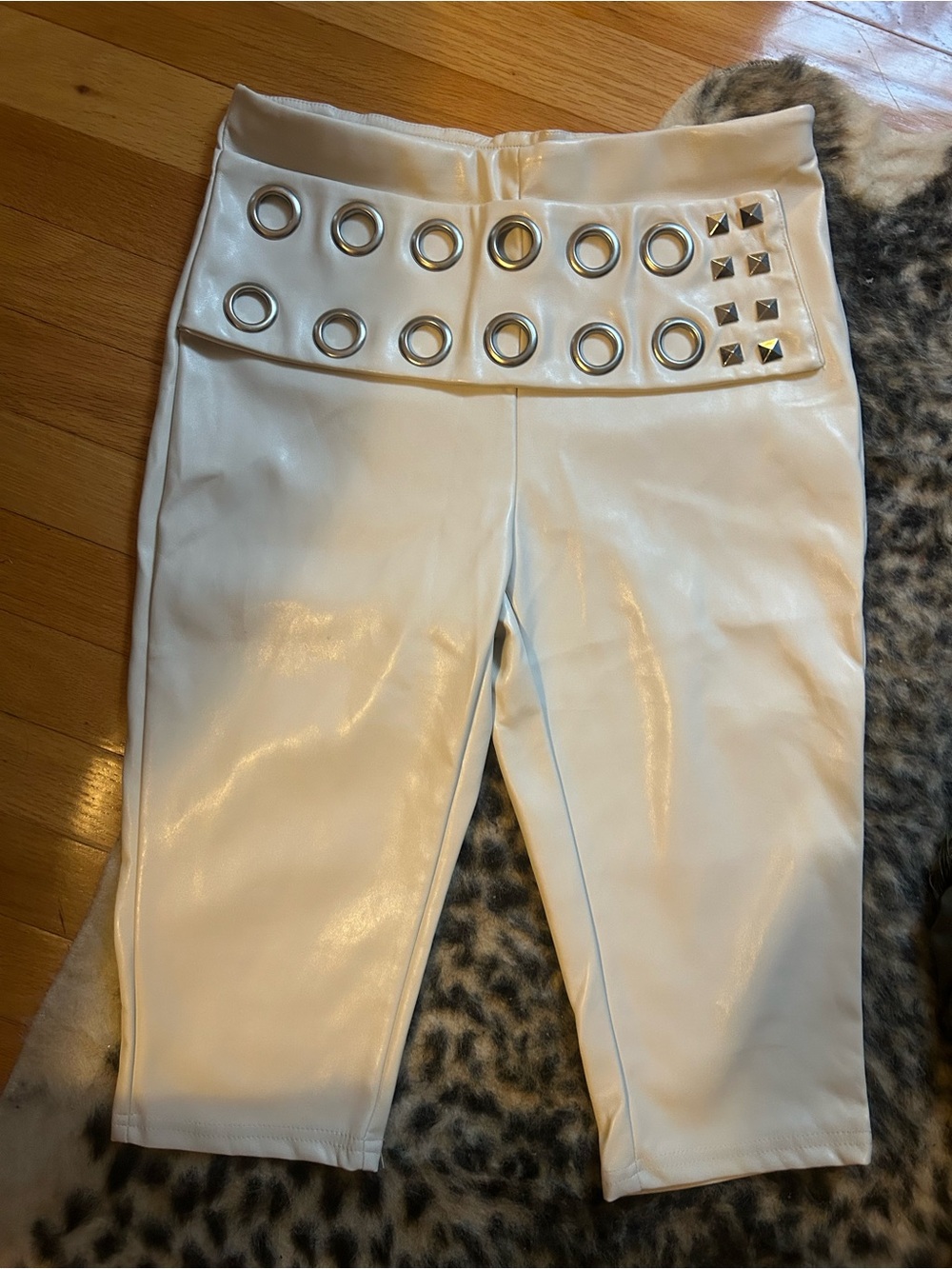 Missguided White Faux-Leather Capris with Grommet & Stud Detail
